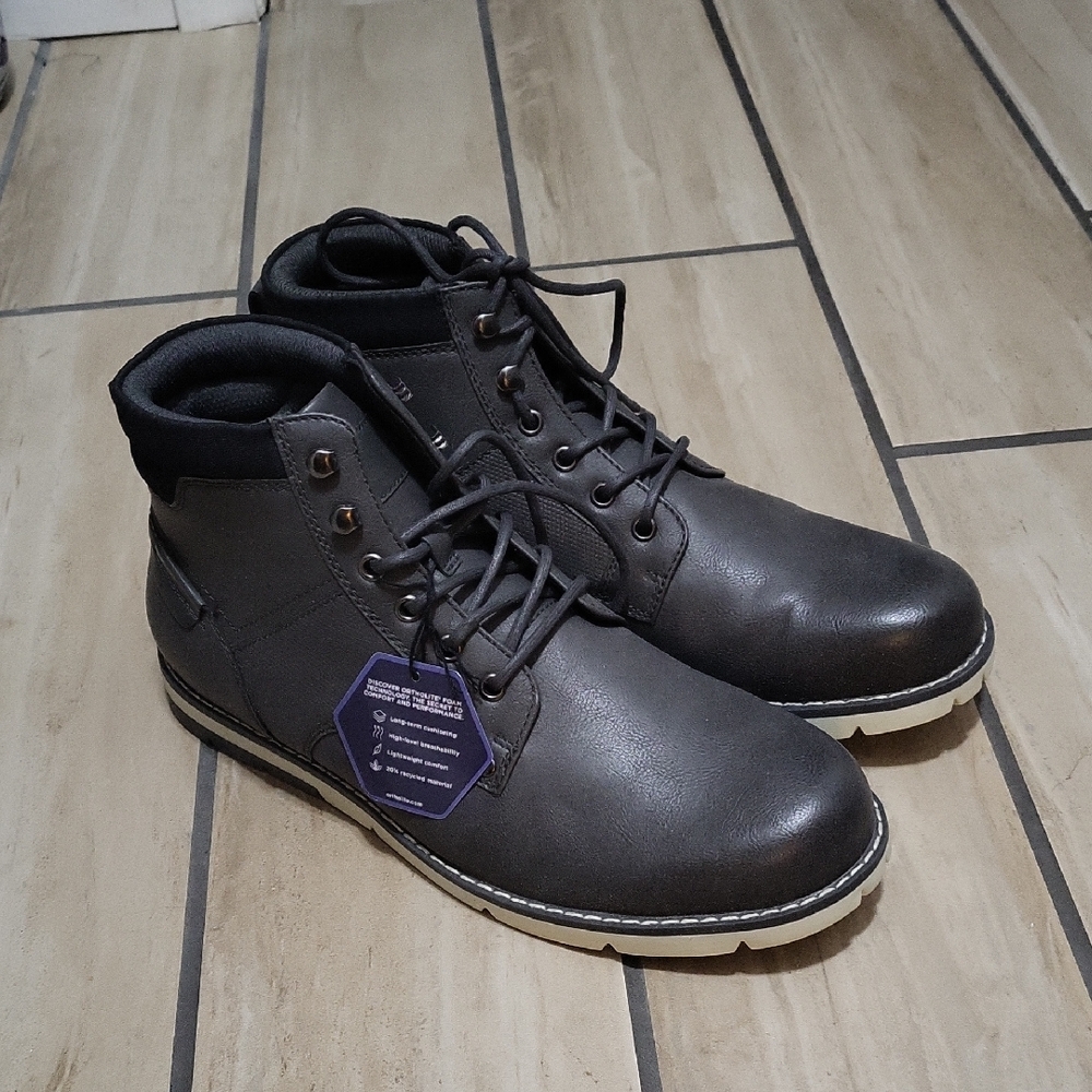 Men's Dark Gray  Boots